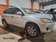 ✅ 2010 Toyota RAV4 • VIN: 2T3BF4DV8AW040991 • Лот: 94056085. Опубликован ранее на Copart с пробегом 138 550 миль. Бесплатный доступ к архиву аукционных продаж из США и подробный отчёт об истории автомобиля на DreamBid. Изображение 4.