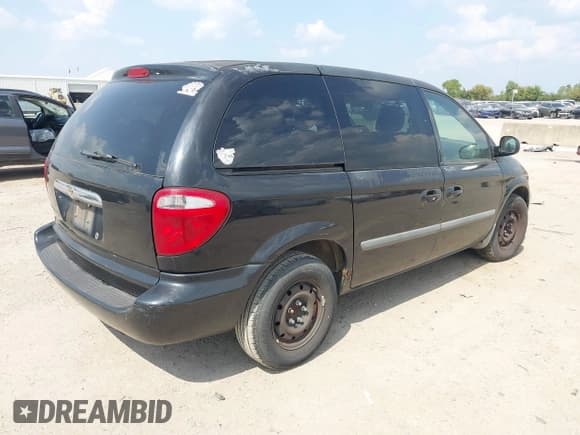 ✅ 2006 Chrysler Town & Country • VIN: 1A4GP45R16B746702 • Лот: 43223071. Опубликован ранее на IAAI с пробегом 204 189 миль. Бесплатный доступ к архиву аукционных продаж из США и подробный отчёт об истории автомобиля на DreamBid. Изображение 4.