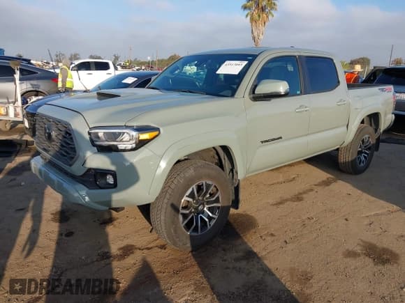✅ 2023 Toyota Tacoma SR • VIN: 3TMCZ5AN9PM626034 • Lot: 43517093. Wystawiony na IAAI z przebiegiem 35 131 mil. Bezpłatny archiwum sprzedaży aukcyjnych z USA i szczegółowy raport historii pojazdu na DreamBid. Zdjęcie 17.