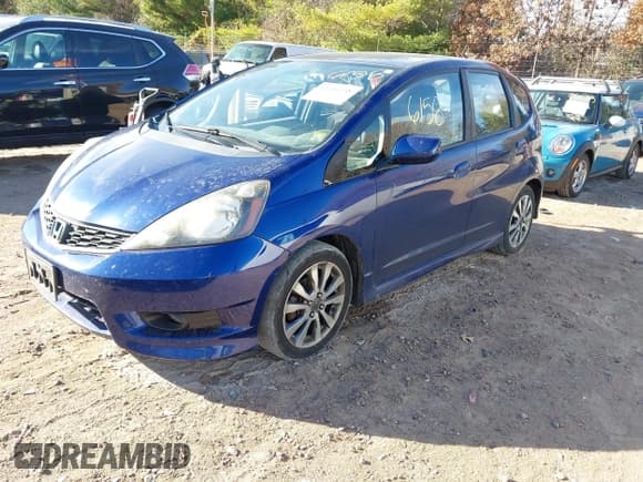 ✅ 2013 Honda Fit Sport • VIN: JHMGE8H55DC068179 • Lot: 43646158. Listed on IAAI with 149,804 mi. Free auction sales archive from the USA and detailed vehicle history report at DreamBid. Image 17.