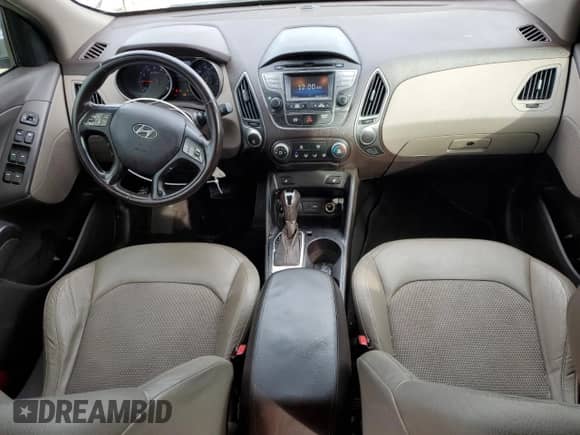 2015 Hyundai Tucson SE with VIN KM8JU3AG2FU116335, listed as a Copart auction lot 39528354 with 112,630 mi miles and . Bid and sale history available at DreamBid. Image 8.