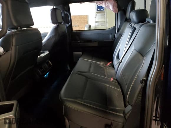 ✅ 2025 Ford F-150 Lariat • VIN: 1FTFW5LD3SFA06119 • Lot: 82699675. Wystawiony na Copart z przebiegiem 5 774 mil. Bezpłatny archiwum sprzedaży aukcyjnych z USA i szczegółowy raport historii pojazdu na DreamBid. Zdjęcie 10.