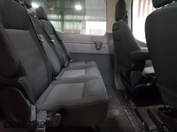 ✅ 2022 Ford Transit Passenger XL • VIN: 1FBAX2C82NKA78986 • Lot: 42490795. Wystawiony na Copart z przebiegiem 63 246 mil. Bezpłatny archiwum sprzedaży aukcyjnych z USA i szczegółowy raport historii pojazdu na DreamBid. Zdjęcie 11.
