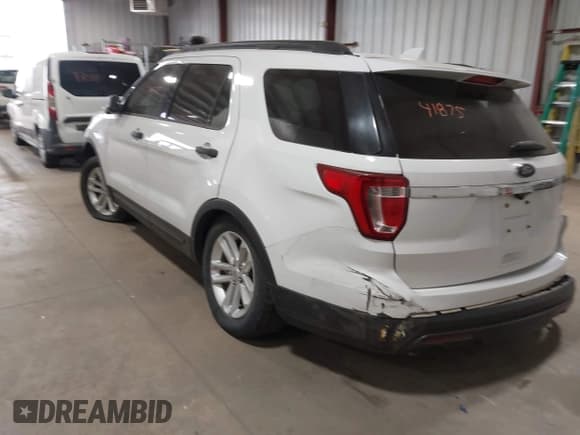 ✅ 2017 Ford Explorer • VIN: 1FM5K8B89HGB63407 • Лот: 43641875. Опубликован ранее на IAAI с пробегом 142 797 миль. Бесплатный доступ к архиву аукционных продаж из США и подробный отчёт об истории автомобиля на DreamBid. Изображение 3.