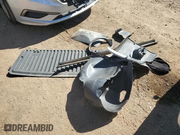 ✅ 2004 Nissan Titan SE • VIN: 1N6AA07B64N527653 • Лот: 84073625. Опубликован ранее на Copart с пробегом 273 999 миль. Бесплатный доступ к архиву аукционных продаж из США и подробный отчёт об истории автомобиля на DreamBid. Изображение 12.