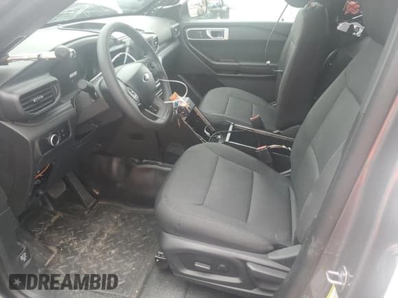 ✅ 2024 Ford Police Interceptor Utility • VIN: 1FM5K8AB9RGA69221 • Lot: 51231915. Wystawiony na Copart z przebiegiem 3 386 mil. Bezpłatny archiwum sprzedaży aukcyjnych z USA i szczegółowy raport historii pojazdu na DreamBid. Zdjęcie 7.