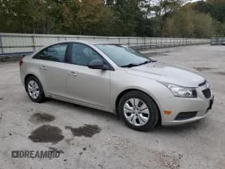 ✅ 2013 Chevrolet Cruze LS • VIN: 1G1PA5SH3D7285794 • Lot: 71996225. Listed on Copart with 183,805 mi. Free auction sales archive from the USA and detailed vehicle history report at DreamBid. Image 4.