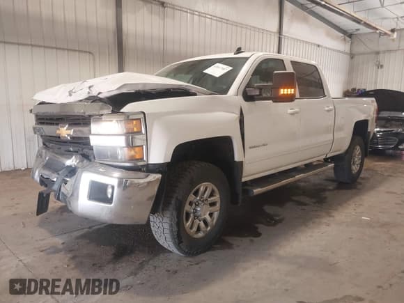 ✅ 2015 Chevrolet Silverado 2500HD LT • VIN: 1GC1KVEG4FF519124 • Lot: 43017987. Listed on IAAI with 144,593 mi. Free auction sales archive from the USA and detailed vehicle history report at DreamBid. Image 2.