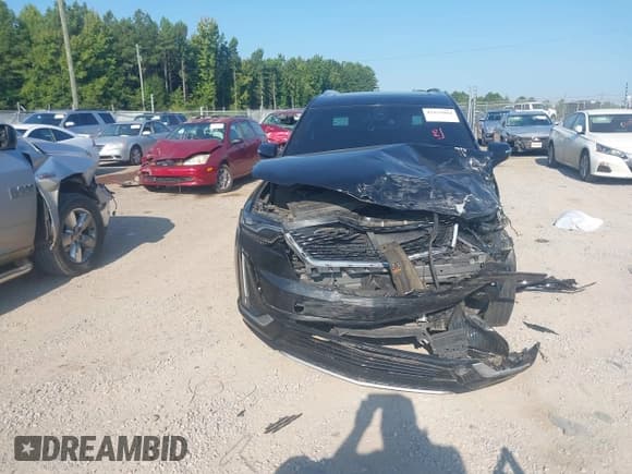 ✅ 2020 Cadillac XT6 FWD Premium Luxury • VIN: 1GYKPCRS0LZ175644 • Lot: 42933084. Wystawiony na IAAI z przebiegiem 139 767 mil. Bezpłatny archiwum sprzedaży aukcyjnych z USA i szczegółowy raport historii pojazdu na DreamBid. Zdjęcie 13.