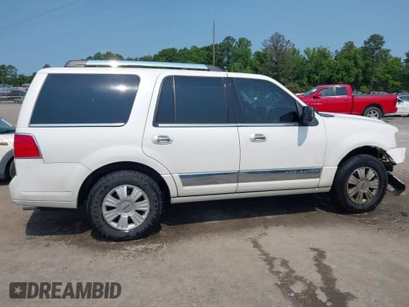 ✅ 2013 Lincoln Navigator • VIN: 5LMJJ2J58DEL01480 • Лот: 42400119. Опубликован ранее на IAAI с пробегом 129 181 миль. Бесплатный доступ к архиву аукционных продаж из США и подробный отчёт об истории автомобиля на DreamBid. Изображение 14.