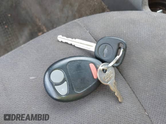 2006 Chevrolet Colorado 2LT with VIN 1GCDT136468160374, listed as a IAAI auction lot 42179902 with 246,520 mi miles and . Bid and sale history available at DreamBid. Image 11.