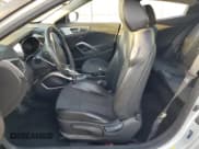 ✅ 2013 Hyundai Veloster w/Black Int • VIN: KMHTC6AD3DU153040 • Lot: 44589875. Wystawiony na Copart z przebiegiem 156 054 mil. Bezpłatny archiwum sprzedaży aukcyjnych z USA i szczegółowy raport historii pojazdu na DreamBid. Zdjęcie 7.