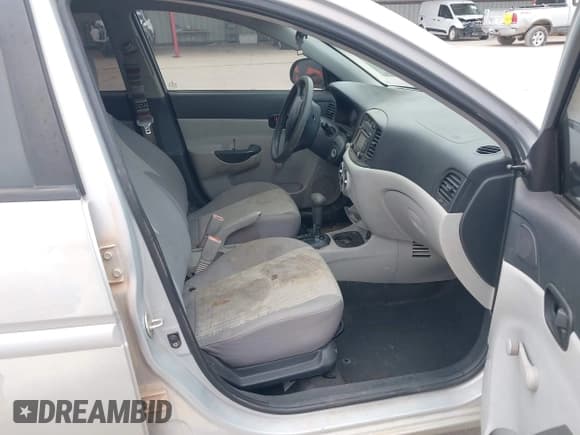 ✅ 2010 Hyundai Accent GLS • VIN: KMHCN4AC2AU425207 • Лот: 43028770. Опубликован ранее на IAAI с пробегом 139 074 миль. Бесплатный доступ к архиву аукционных продаж из США и подробный отчёт об истории автомобиля на DreamBid. Изображение 5.