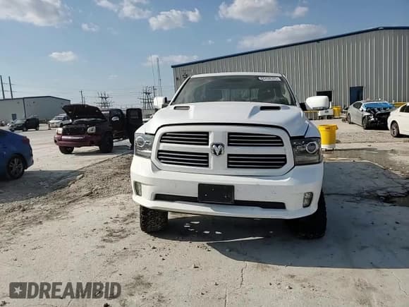 ✅ 2015 Ram 1500 Sport • VIN: 1C6RR7MT3FS610988 • Лот: 68438395. Опубликован ранее на Copart с пробегом 164 797 миль. Бесплатный доступ к архиву аукционных продаж из США и подробный отчёт об истории автомобиля на DreamBid. Изображение 13.