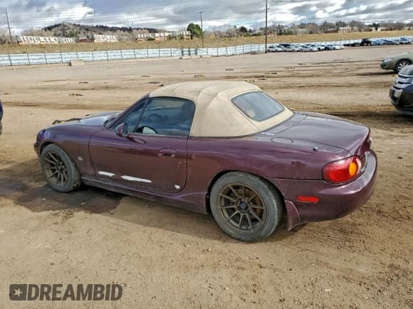 ✅ 2000 Mazda MX-5 Miata • VIN: JM1NB3537Y0147643 • Lot: 93718765. Listed on Copart with 250,900 mi. Free auction sales archive from the USA and detailed vehicle history report at DreamBid. Image 2.