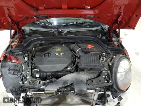 ✅ 2015 MINI Hardtop 4 Door S • VIN: WMWXU3C55F2B57368 • Lot: 58439475. Wystawiony na Copart z przebiegiem 107 860 mil. Bezpłatny archiwum sprzedaży aukcyjnych z USA i szczegółowy raport historii pojazdu na DreamBid. Zdjęcie 11.