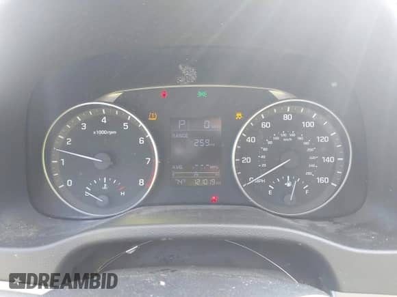 2017 Hyundai Elantra SE с VIN 5NPD84LF8HH083211, выставлен на аукционе IAAI как лот 43380804 с пробегом 121 019 миль миль и . История ставок и продаж доступна на DreamBid. Изображение 7.