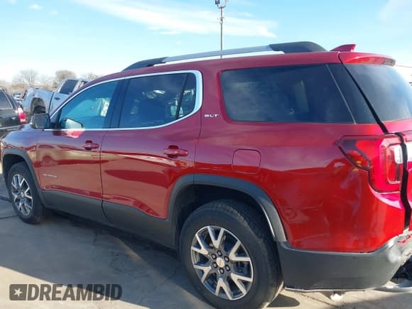 ✅ 2023 GMC Acadia SLT • VIN: 1GKKNML45PZ116398 • Lot: 41317350. Listed on IAAI with 45,628 mi. Free auction sales archive from the USA and detailed vehicle history report at DreamBid. Image 14.