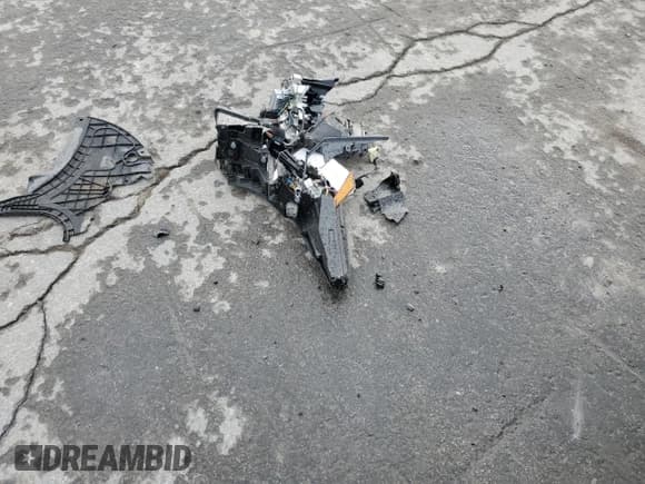 ✅ 2025 Kia K4 GT-Line Turbo • VIN: 3KPFW4DC8SE101320 • Lot: 71191955. Listed on Copart with 9,399 mi. Free auction sales archive from the USA and detailed vehicle history report at DreamBid. Image 12.