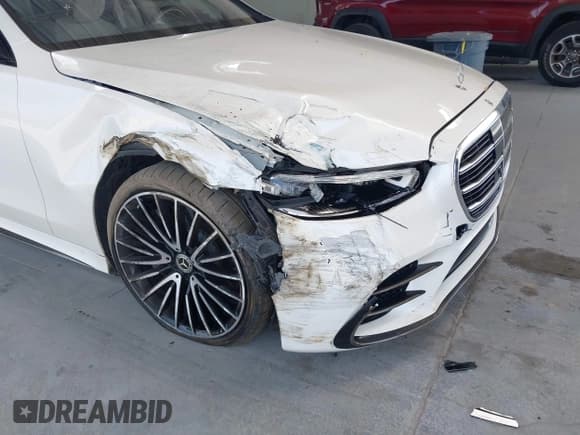 ✅ 2023 Mercedes-Benz S 580 • VIN: W1K6G7GB8PA234421 • Lot: 42329549. Wystawiony na IAAI z przebiegiem 43 441 mil. Bezpłatny archiwum sprzedaży aukcyjnych z USA i szczegółowy raport historii pojazdu na DreamBid. Zdjęcie 6.