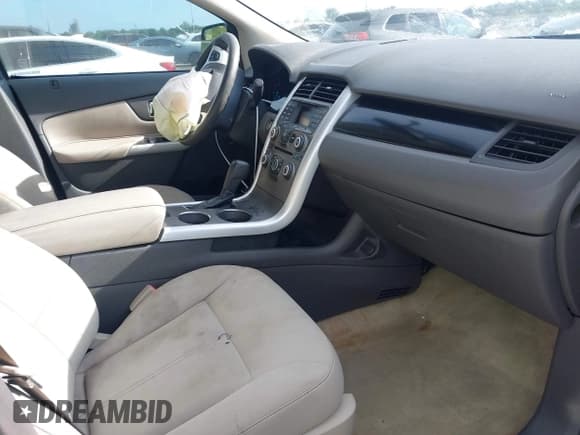 ✅ 2011 Ford Edge SE • VIN: 2FMDK3GC5BBA11389 • Lot: 42802826. Wystawiony na IAAI z przebiegiem 206 130 mil. Bezpłatny archiwum sprzedaży aukcyjnych z USA i szczegółowy raport historii pojazdu na DreamBid. Zdjęcie 5.