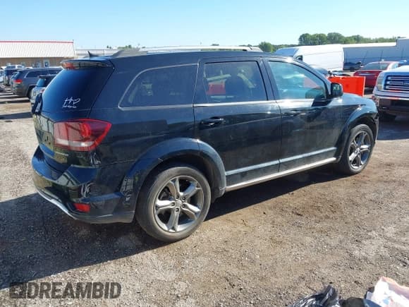 ✅ 2017 Dodge Journey Crossroad Plus • VIN: 3C4PDCGG3HT535975 • Лот: 43249138. Опубликован ранее на IAAI с пробегом 157 802 миль. Бесплатный доступ к архиву аукционных продаж из США и подробный отчёт об истории автомобиля на DreamBid. Изображение 4.