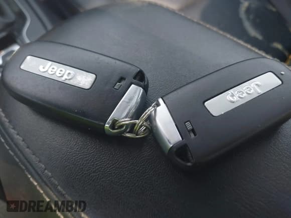 ✅ 2019 Jeep Cherokee Limited • VIN: 1C4PJMDX6KD238473 • Lot: 42423926. Wystawiony na IAAI z przebiegiem 90 517 mil. Bezpłatny archiwum sprzedaży aukcyjnych z USA i szczegółowy raport historii pojazdu na DreamBid. Zdjęcie 11.