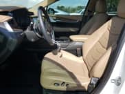 ✅ 2024 Cadillac XT5 Premium Luxury AWD • VIN: 1GYKNERS3RZ757814 • Lot: 58976985. Wystawiony na Copart z przebiegiem 4 608 mil. Bezpłatny archiwum sprzedaży aukcyjnych z USA i szczegółowy raport historii pojazdu na DreamBid. Zdjęcie 7.