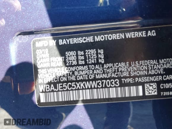 ✅ 2019 BMW 5 Series 540i • VIN: WBAJE5C5XKWW37033 • Lot: 43578811. Wystawiony na IAAI z przebiegiem 88 994 mil. Bezpłatny archiwum sprzedaży aukcyjnych z USA i szczegółowy raport historii pojazdu na DreamBid. Zdjęcie 9.