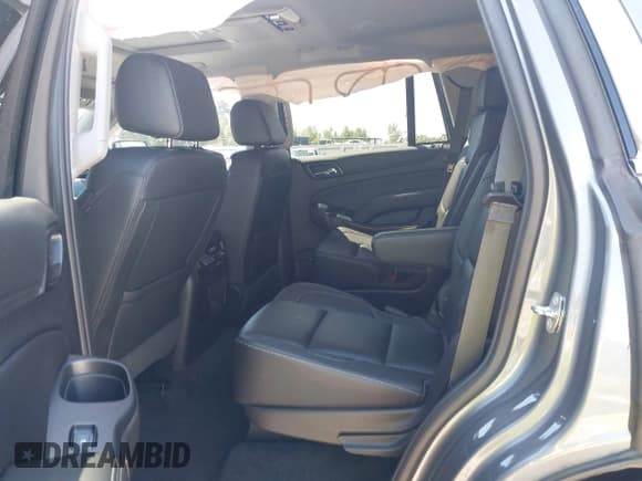 ✅ 2018 Chevrolet Tahoe LT • VIN: 1GNSCBKC7JR390392 • Lot: 43091185. Listed on IAAI with 88,758 mi. Free auction sales archive from the USA and detailed vehicle history report at DreamBid. Image 8.