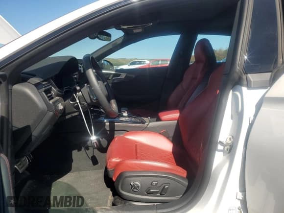 ✅ 2024 Audi S5 Sportback Premium Plus • VIN: WAUC4CF56RA128818 • Lot: 67919375. Listed on Copart with 8,101 mi. Free auction sales archive from the USA and detailed vehicle history report at DreamBid. Image 7.