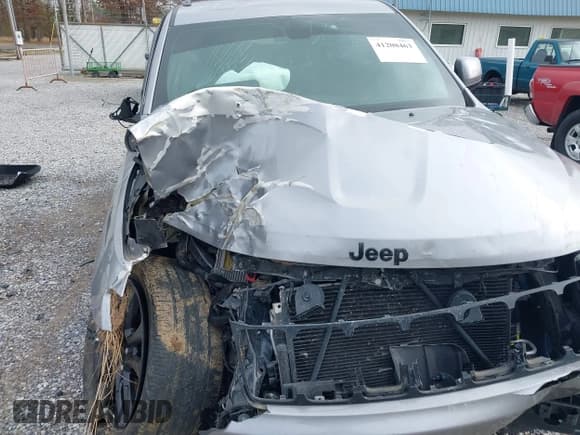 ✅ 2020 Jeep Grand Cherokee Altitude • VIN: 1C4RJFAG0LC170722 • Lot: 41208463. Listed on IAAI with 46,029 mi. Free auction sales archive from the USA and detailed vehicle history report at DreamBid. Image 10.