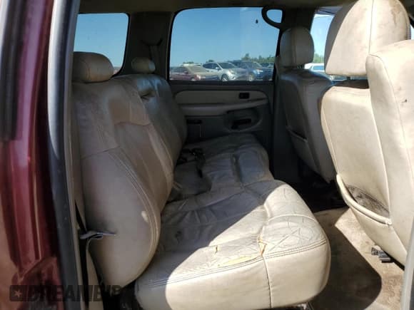 ✅ 2002 Chevrolet Suburban LT • VIN: 1GNFK16T52J325761 • Лот: 60925735. Опубликован ранее на Copart с пробегом 262 513 миль. Бесплатный доступ к архиву аукционных продаж из США и подробный отчёт об истории автомобиля на DreamBid. Изображение 11.