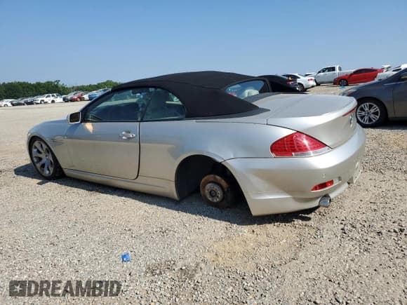 ✅ 2005 BMW 6 Series 645Ci • VIN: WBAEK73485B327441 • Lot: 62171145. Wystawiony na Copart z przebiegiem 67 894 mil. Bezpłatny archiwum sprzedaży aukcyjnych z USA i szczegółowy raport historii pojazdu na DreamBid. Zdjęcie 2.