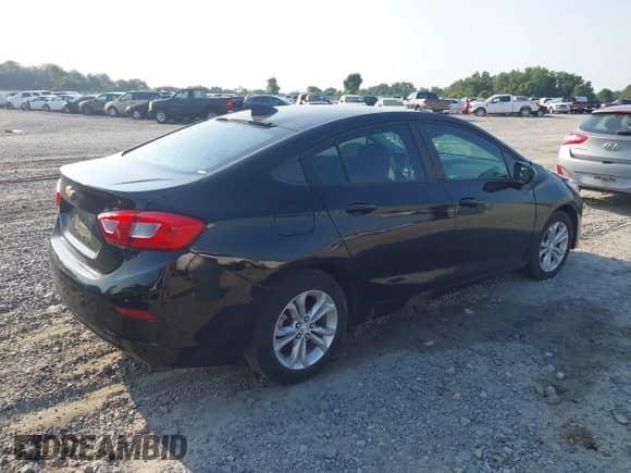 2019 Chevrolet Cruze LS с VIN 1G1BC5SM0K7152215, выставлен на аукционе IAAI как лот 42590862 с пробегом 150 357 миль миль и . История ставок и продаж доступна на DreamBid. Изображение 4.