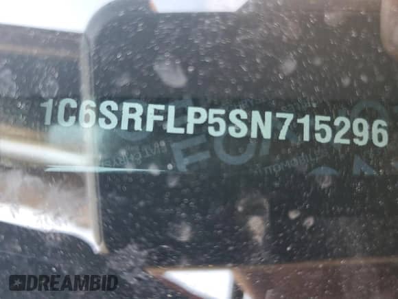 2025 Ram 1500 Rebel z VIN 1C6SRFLP5SN715296, wystawiony jako Copart lot #70108725 z przebiegiem 5 901 mil mil oraz Szkoda całkowita • Salvage title. Historia ofert i sprzedaży dostępna na DreamBid. Obrazek 12.