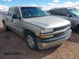 ✅ 2006 Chevrolet Silverado 1500 LS • VIN: 2GCEC13V361204489 • Lot: 43757370. Listed on IAAI with 236,619 mi. Free auction sales archive from the USA and detailed vehicle history report at DreamBid. Image 1.