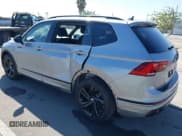 ✅ 2024 Volkswagen Tiguan SE R-Line Black • VIN: 3VVCB7AX3RM226105 • Lot: 43125696. Listed on IAAI with 4,118 mi. Free auction sales archive from the USA and detailed vehicle history report at DreamBid. Image 3.