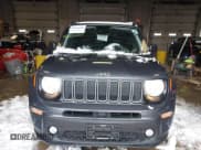 ✅ 2022 Jeep Renegade Latitude • VIN: ZACNJDB14NPN72364 • Lot: 43826424. Wystawiony na IAAI z przebiegiem 77 154 mil. Bezpłatny archiwum sprzedaży aukcyjnych z USA i szczegółowy raport historii pojazdu na DreamBid. Zdjęcie 12.