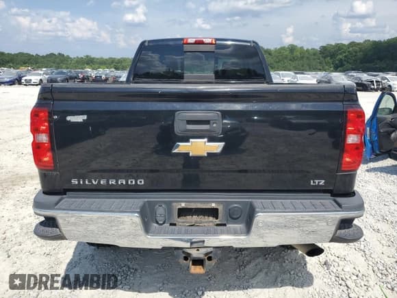 ✅ 2015 Chevrolet Silverado 1500 • VIN: 1GC2CWEG8FZ556585 • Лот: 63701795. Опубликован ранее на Copart с пробегом 126 164 миль. Бесплатный доступ к архиву аукционных продаж из США и подробный отчёт об истории автомобиля на DreamBid. Изображение 6.