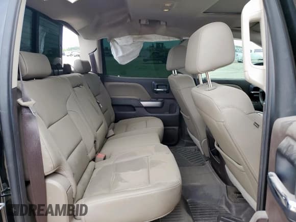 ✅ 2018 Chevrolet Silverado 1500 LTZ • VIN: 3GCUKSEJ6JG419542 • Lot: 56842495. Wystawiony na Copart z przebiegiem 67 864 mil. Bezpłatny archiwum sprzedaży aukcyjnych z USA i szczegółowy raport historii pojazdu na DreamBid. Zdjęcie 10.