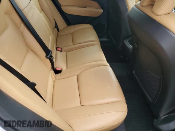 ✅ 2019 Volvo XC60 Momentum • VIN: LYV102DK8KB202716 • Lot: 85326365. Listed on Copart with 111,100 mi. Free auction sales archive from the USA and detailed vehicle history report at DreamBid. Image 11.