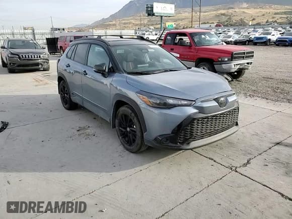 ✅ 2024 Toyota Corolla Cross Hybrid S • VIN: 7MUFBABG9RV047368 • Лот: 81112375. Опубликован ранее на Copart с пробегом Не указан. Бесплатный доступ к архиву аукционных продаж из США и подробный отчёт об истории автомобиля на DreamBid. Изображение 14.