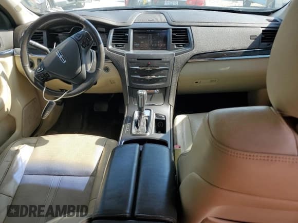 ✅ 2013 Lincoln MKS • VIN: 1LNHL9EK9DG614126 • Lot: 68549435. Wystawiony na Copart z przebiegiem 189 808 mil. Bezpłatny archiwum sprzedaży aukcyjnych z USA i szczegółowy raport historii pojazdu na DreamBid. Zdjęcie 8.