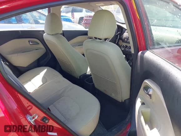 ✅ 2013 Kia Rio LX • VIN: KNADM4A30D6281402 • Lot: 42200801. Wystawiony na IAAI z przebiegiem 132 180 mil. Bezpłatny archiwum sprzedaży aukcyjnych z USA i szczegółowy raport historii pojazdu na DreamBid. Zdjęcie 8.