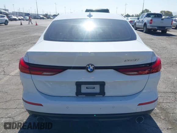 ✅ 2021 BMW 2 Series 228i • VIN: WBA53AK07M7H90359 • Lot: 42481336. Wystawiony na IAAI z przebiegiem 53 852 mil. Bezpłatny archiwum sprzedaży aukcyjnych z USA i szczegółowy raport historii pojazdu na DreamBid. Zdjęcie 18.