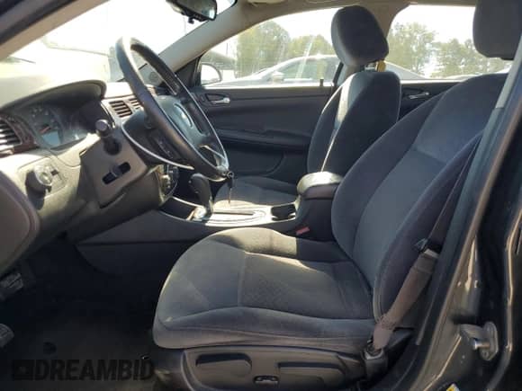 2014 Chevrolet Impala LS с VIN 2G1WA5E30E1127780, выставлен на аукционе Copart как лот 86766485 с пробегом 132 730 миль миль и Списание • Salvage title. История ставок и продаж доступна на DreamBid. Изображение 7.