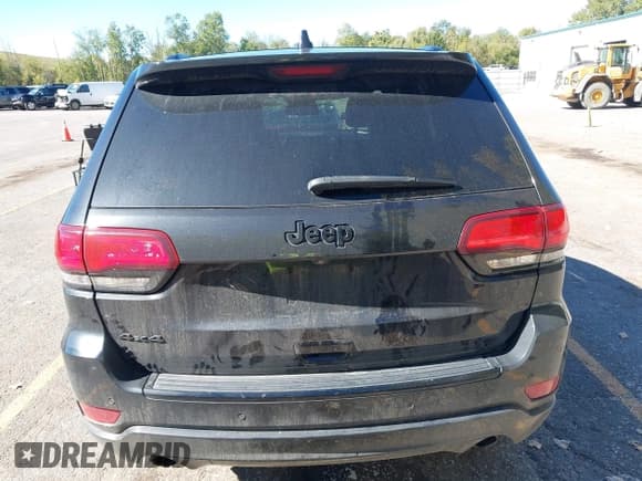 ✅ 2015 Jeep Grand Cherokee Altitude • VIN: 1C4RJFAG0FC164522 • Лот: 43396290. Опубликован ранее на IAAI с пробегом 232 897 миль. Бесплатный доступ к архиву аукционных продаж из США и подробный отчёт об истории автомобиля на DreamBid. Изображение 16.