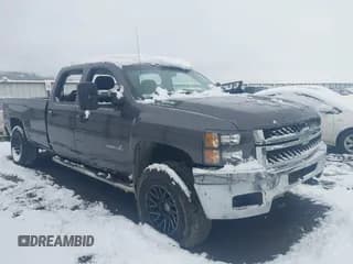 ✅ 2011 Chevrolet Silverado 2500HD LT • VIN: 1GC1KXCG9BF197640 • Lot: 43748797. Wystawiony na IAAI z przebiegiem 128 726 mil. Bezpłatny archiwum sprzedaży aukcyjnych z USA i szczegółowy raport historii pojazdu na DreamBid. Zdjęcie 1.