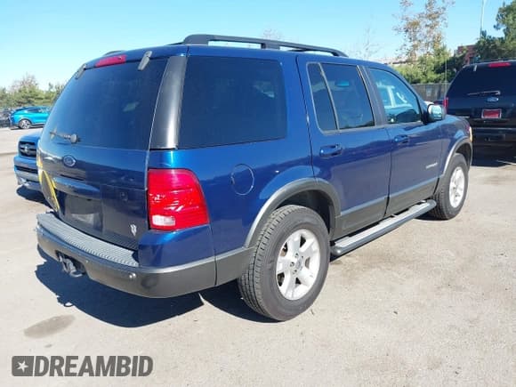 ✅ 2004 Ford Explorer XLT • VIN: 1FMDU63W74ZA53848 • Lot: 43787058. Wystawiony na IAAI z przebiegiem 200 611 mil. Bezpłatny archiwum sprzedaży aukcyjnych z USA i szczegółowy raport historii pojazdu na DreamBid. Zdjęcie 4.